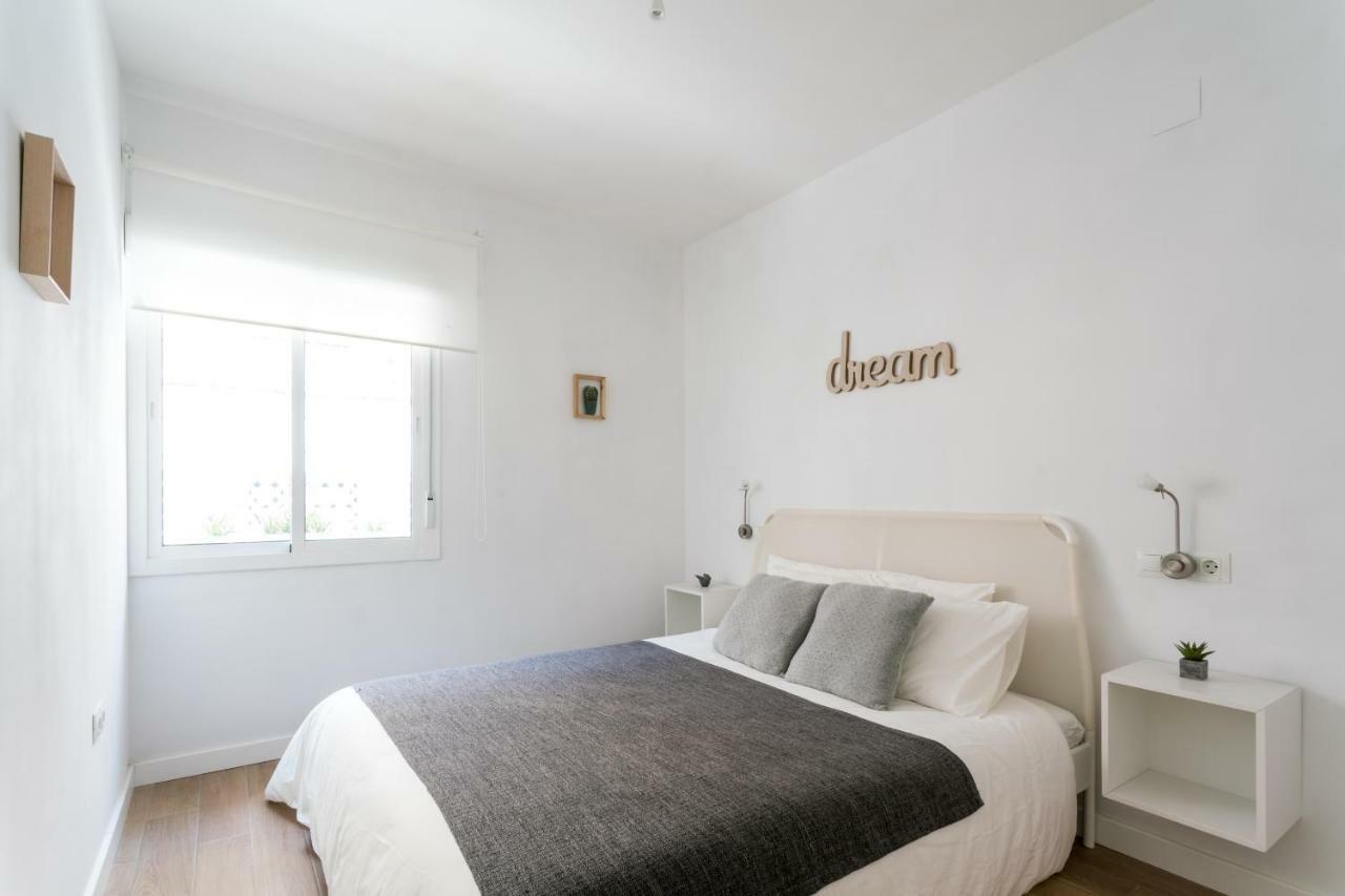 Triana 3 Bedrooms & 2 Bath Parking Included Seville Luaran gambar